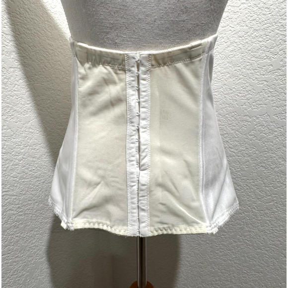 Dominique White Rachelle Satin Strapless Corset Bustier Bra Sz 40DD Item #8950 - Picture 3 of 10